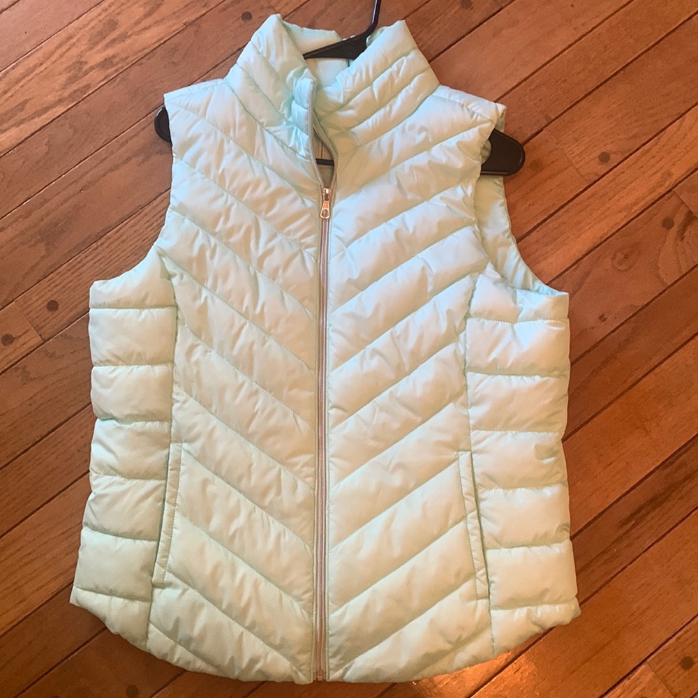 XL SO Brand puffer vest